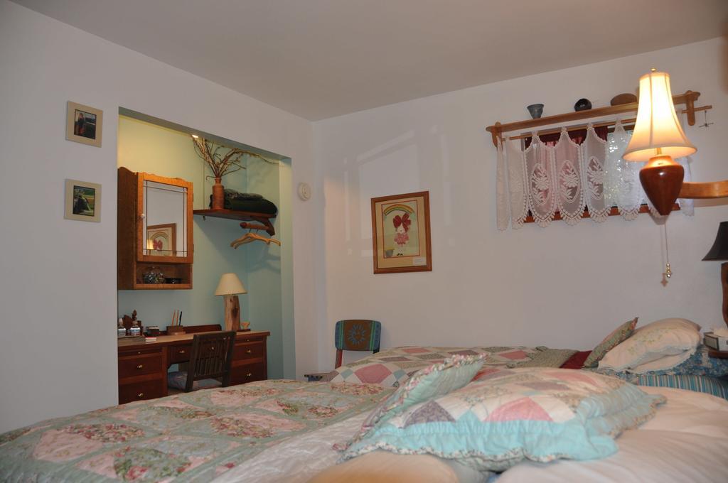 Whalesong Bed And Breakfast ホーマー 部屋 写真